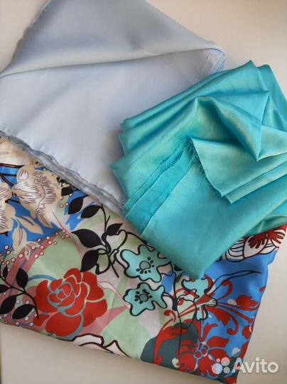 Отрез ткани атлас-стрейч, шёлк искусственный