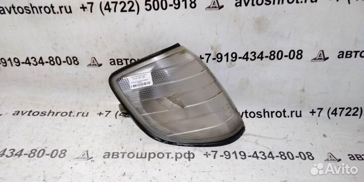 Указатель поворота правый белый mersedesbenz W140