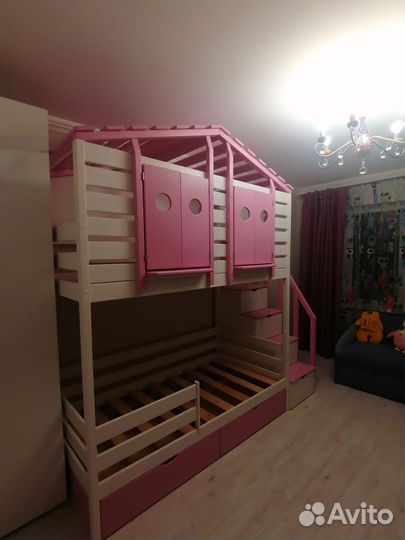 Двухъярусная подростковая кровать с окнами, массив