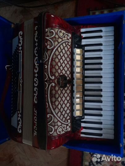 Временно не продается Аккордеон horch