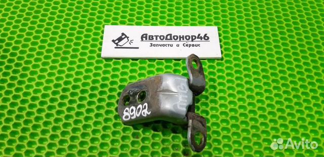 Петля передней правой двери верхняя Almera Classic