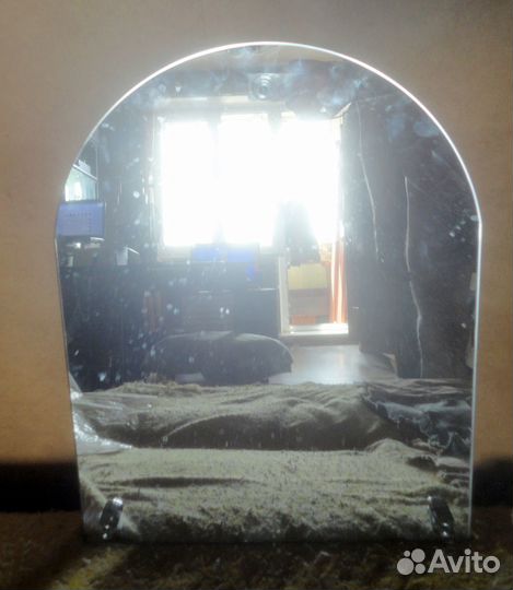 Зеркало фигурное