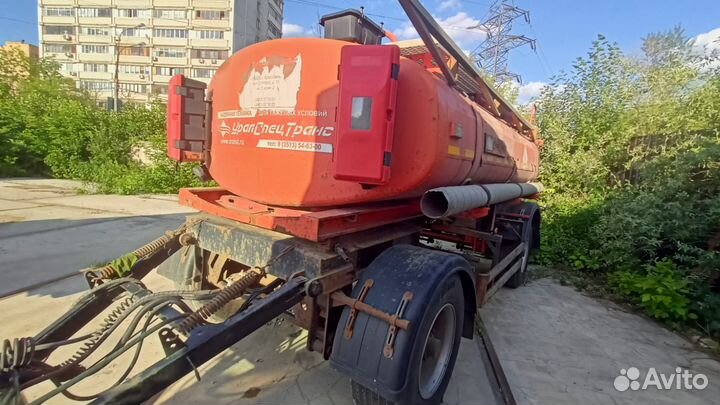 Прицеп бензовоз УралСпецТранс ПЦ4 УСТ94651, 2017