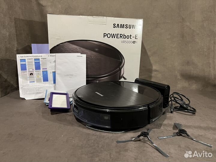 Робот-пылесос Samsung VR05R5050WK