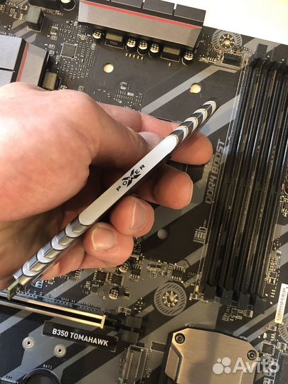 Материнская плата MSI B350 tomahawk