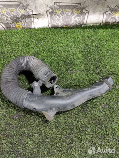 Патрубок воздушного фильтра Toyota Allion/Premio