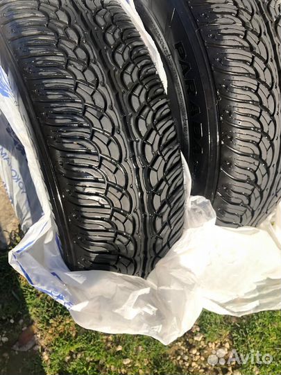 Yokohama Parada Spec-X PA02J 225/65 R17