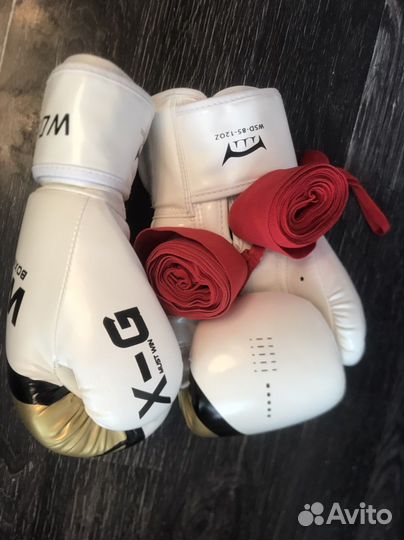 Боксерские перчатки 12 oz новые