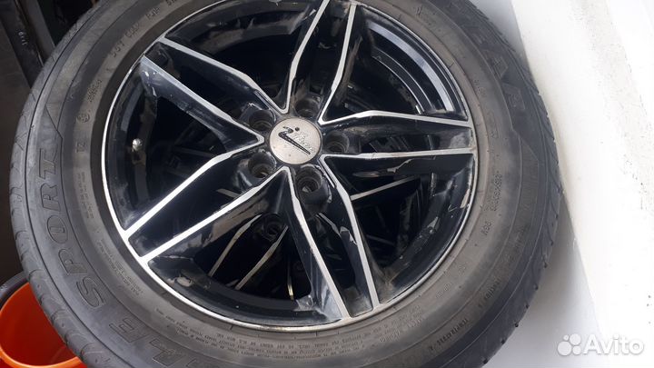 Goodyear Eagle Sport 215/60 R16