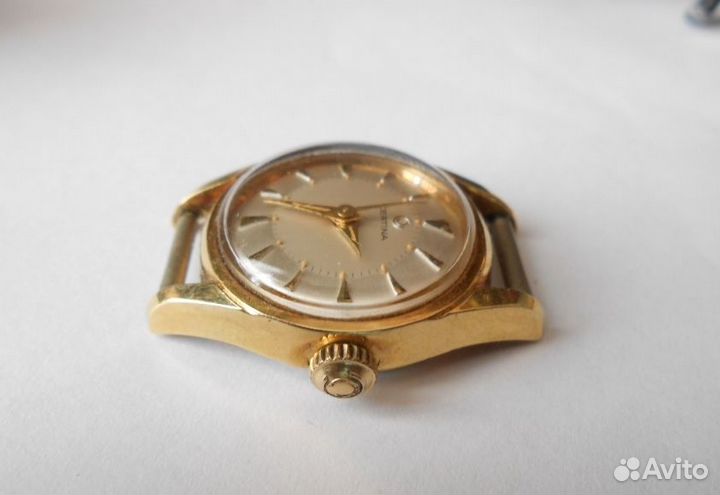 Часы certina на ходу. Швейцария