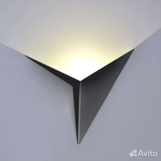 Настенный светодиодный светильник Parete LED