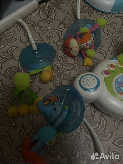 Мобиль на детскую кроватку