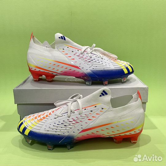 Футбольные бутсы adidas predator