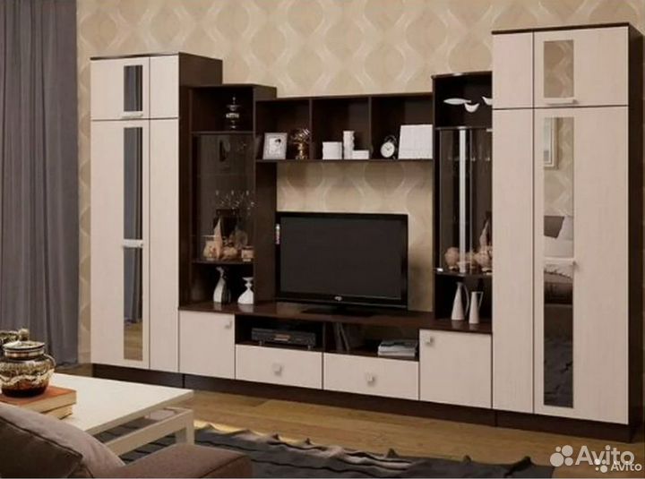 Стенка в гостиную