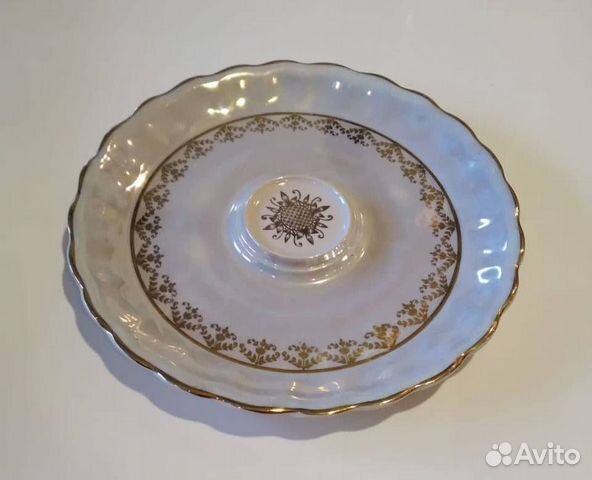 Посуда из фарфора и хрусталя