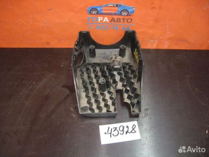 Кожух рулевой колонки нижний Mazda 323 (BJ) 1998-2