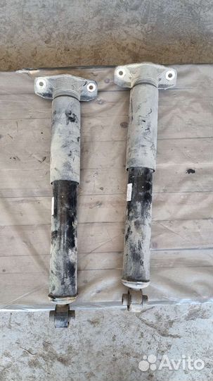 Задний амортизатор Hyundai Santa Fe