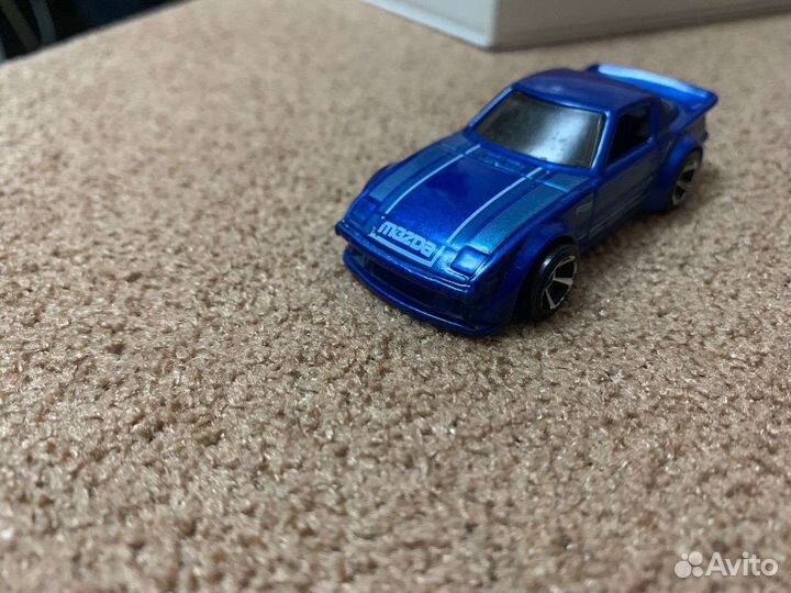 Hot wheels машинки