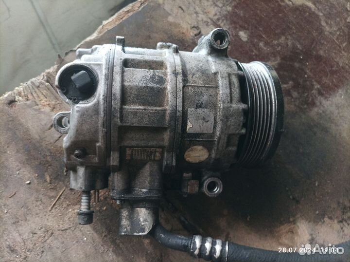 Компрессор кондиционера Mercedes W221 S 221