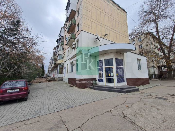 Помещение 143,8 м2 на первой линии Сталинграда