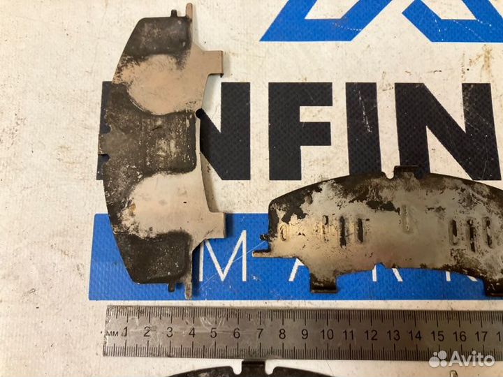 Пластины антискрипные комплект Infiniti