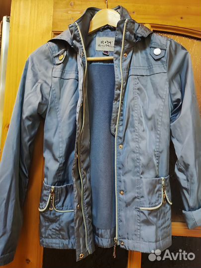 Куртки пальто жилетки