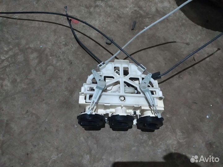 Блок управления отопителем Мицубиси Галант Е3