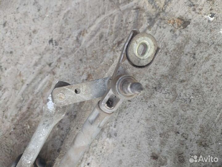 Трапеция дворников ауди А6 с5