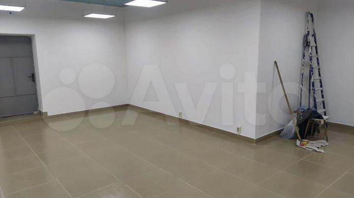 Торговая площадь, 50 лет влксм ул., 29