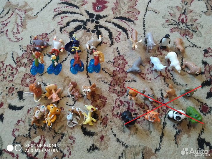 Три коллекции из киндер сюрприза