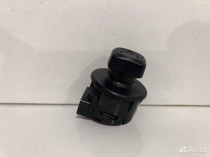 Кнопка многофункциональная Nissan Murano (Z51) 200