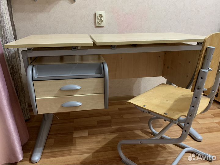 Растущая парта и стул деми