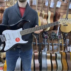 Электрогитара Fender Squier + Аксессуары