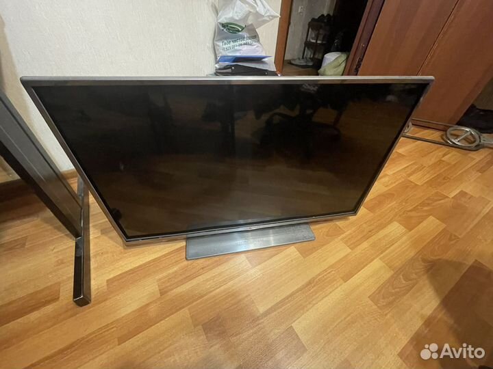 Телевизор LG 39lb650v