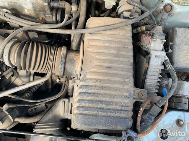 Корпус воздушного фильтра Додж Стратус 2.4