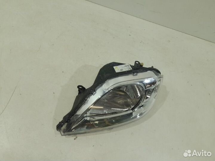 Фара левая LADA Largus 2011
