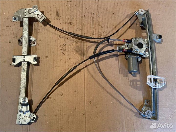 Стеклоподъемник электрический передний правый