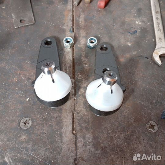 Шаровая опора audi 80 b3 пара