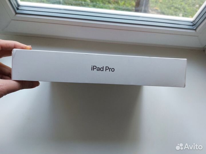 Коробка от iPad Pro 12.9 дюйма Wi-Fi+Cellular