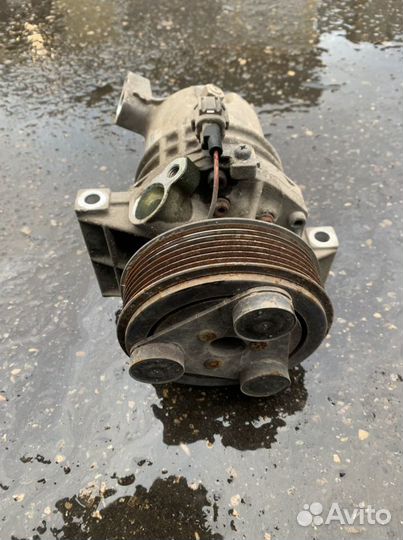 Компрессор кондиционера Nissan Tiida C11 hr16de