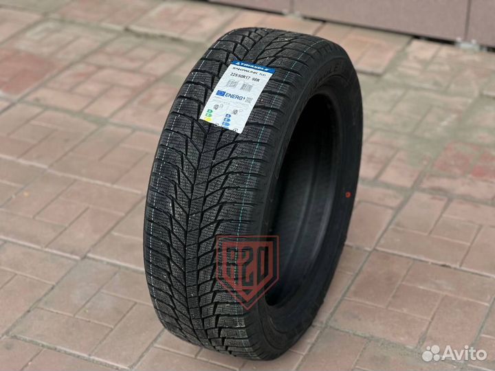 Triangle PL01 225/60 R18 104R