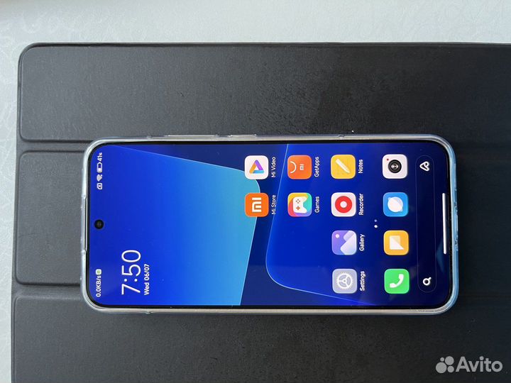 Xiaomi 13, 8/256 ГБ
