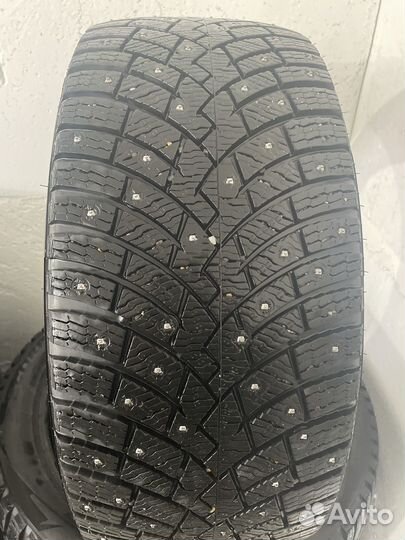 Pirelli Scorpion Ice Zero 2 285/40 R22 110H