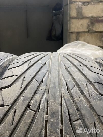 Triangle TR968 275/30 R19