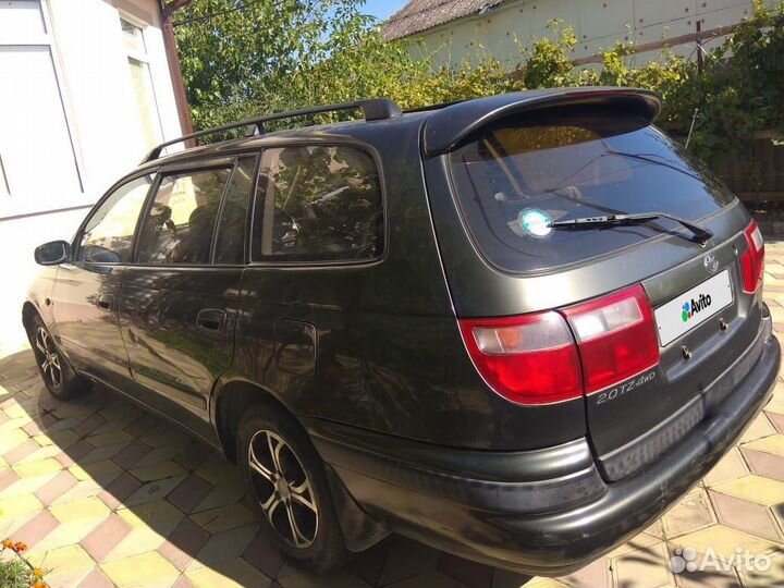 Toyota Caldina 2.0 AT, 1994, 142 000 км