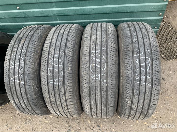 Dunlop Grandtrek ST30 225/65 R17 102H