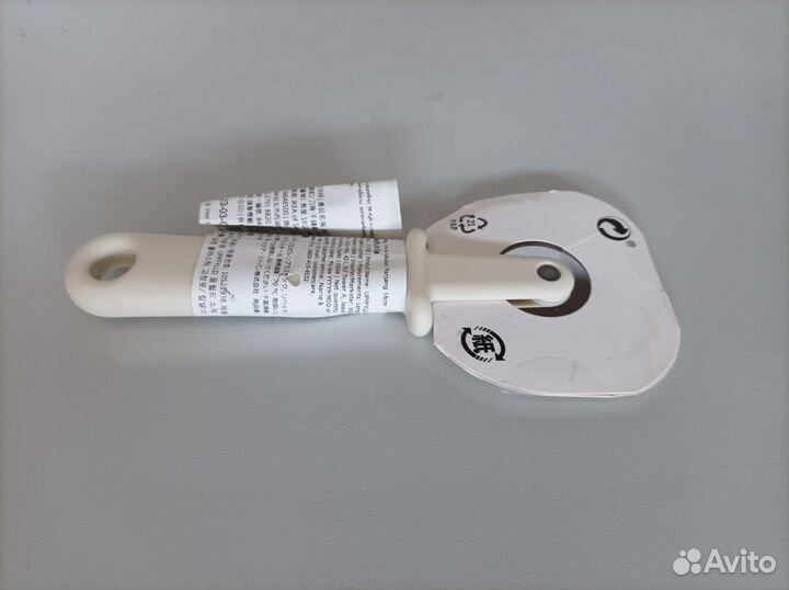 Нож для пиццы Икеа Упфиллд белый, новый, в наличии