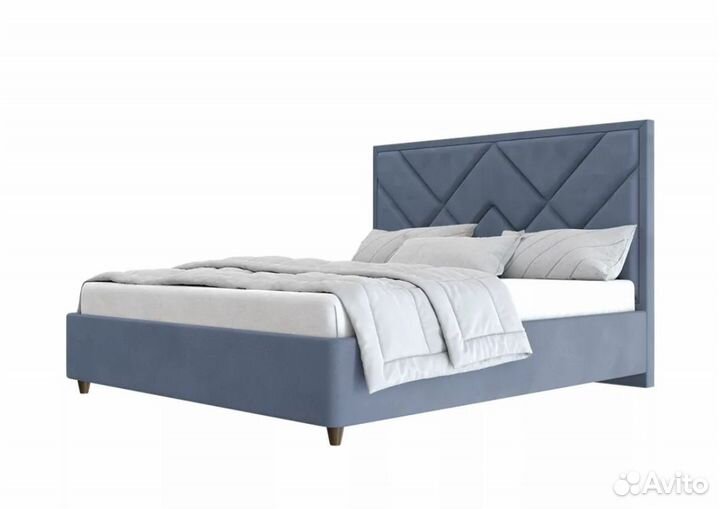 Кровать с мягким изголовьем двухспальная