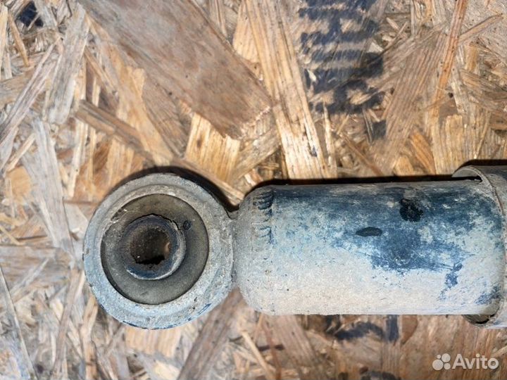 Амортизатор подвески задний Hyundai Poni G4DJ