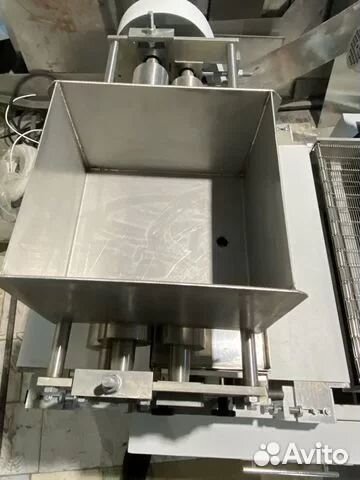 Машина намазки и посыпки мнп